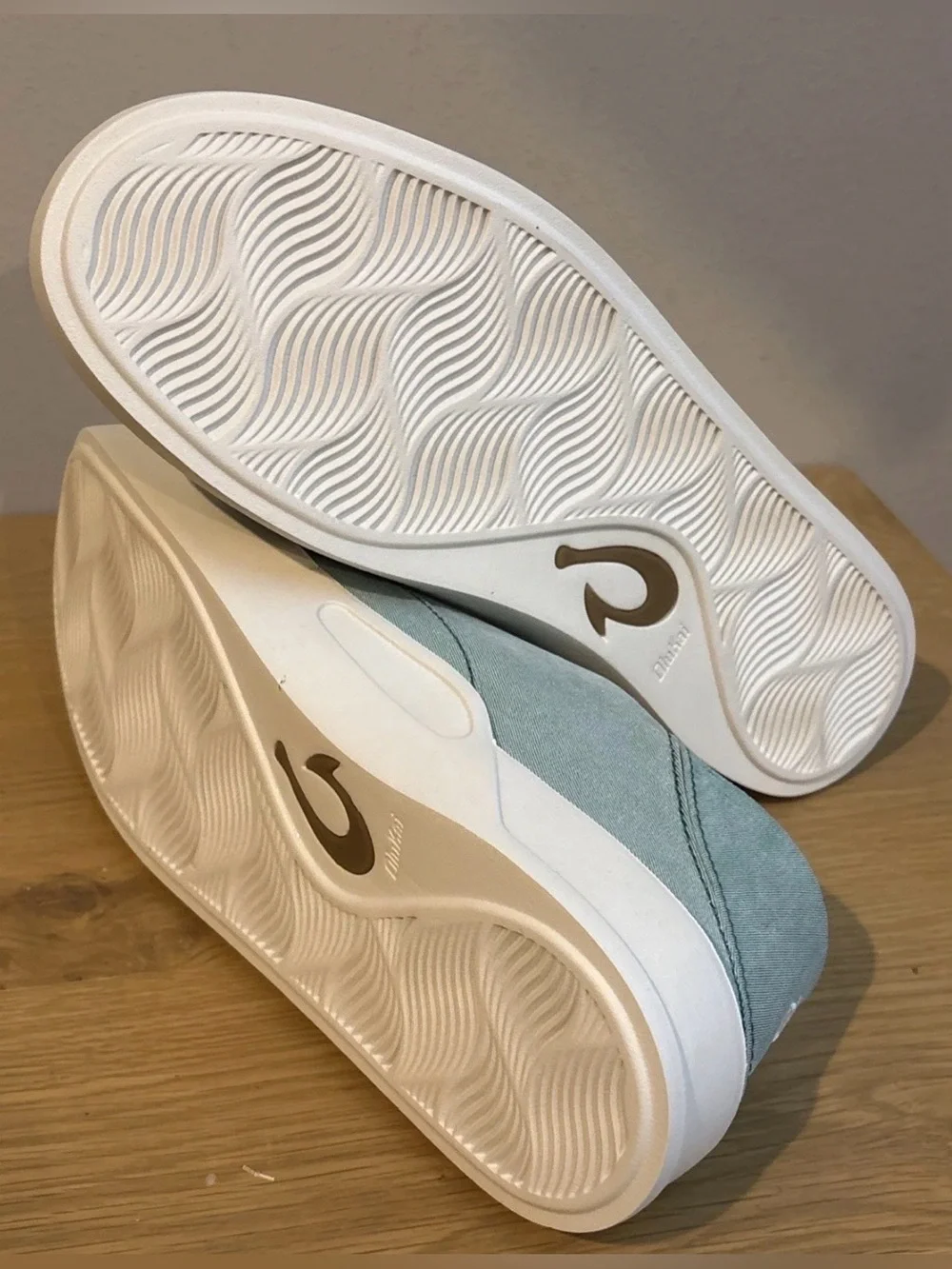 OluKai Tradewind Canvas Casual Sneakers Men’s Sz 10.5 Bamboo Green NEW